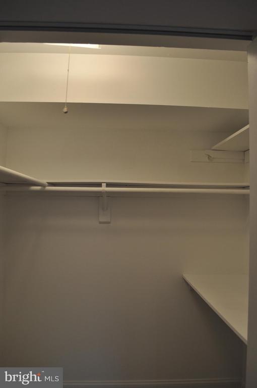 Building Photo - 4141 Meadowland Ct
