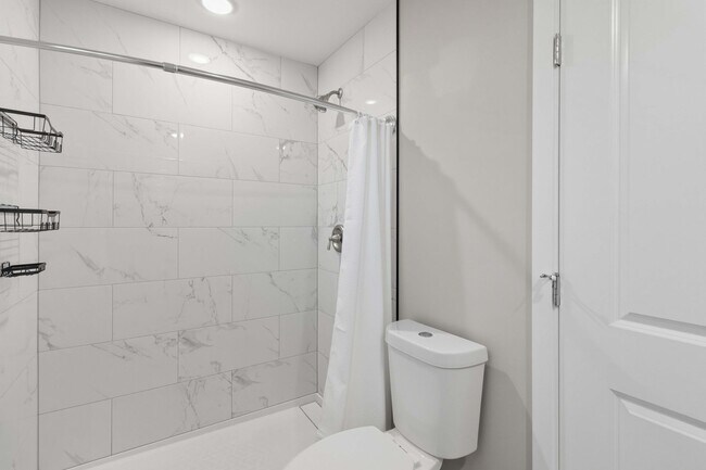 Building Photo - 3Bd/3Ba Seattle Home