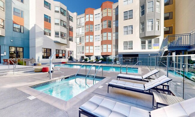 Building Photo - 2000 Post St