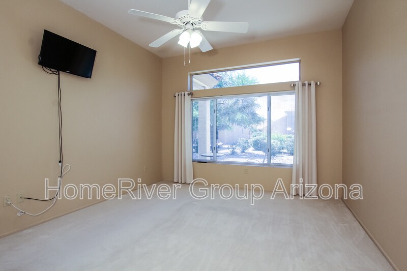 Building Photo - 13441 W Caraway Dr