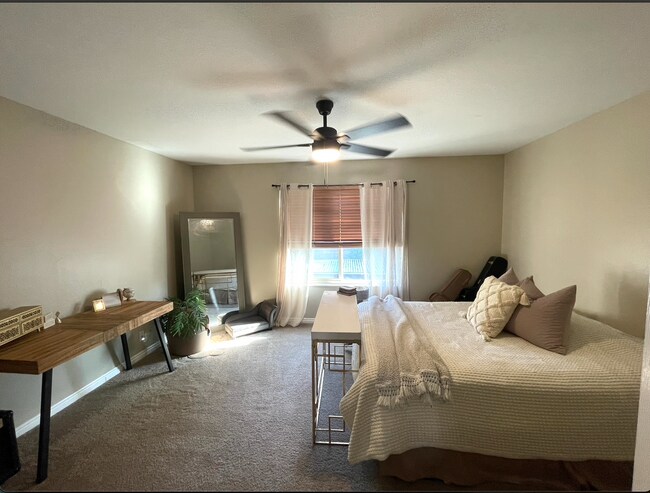 Building Photo - 953 Springcrest Ct
