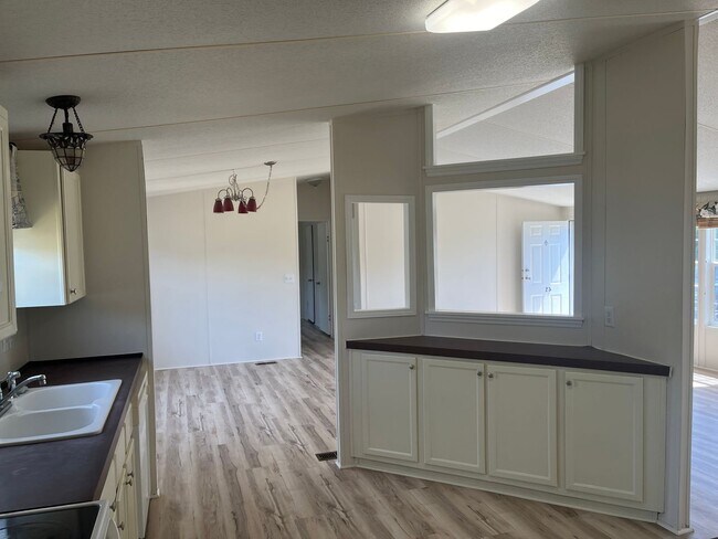 Building Photo - Close to Carolina Beach!