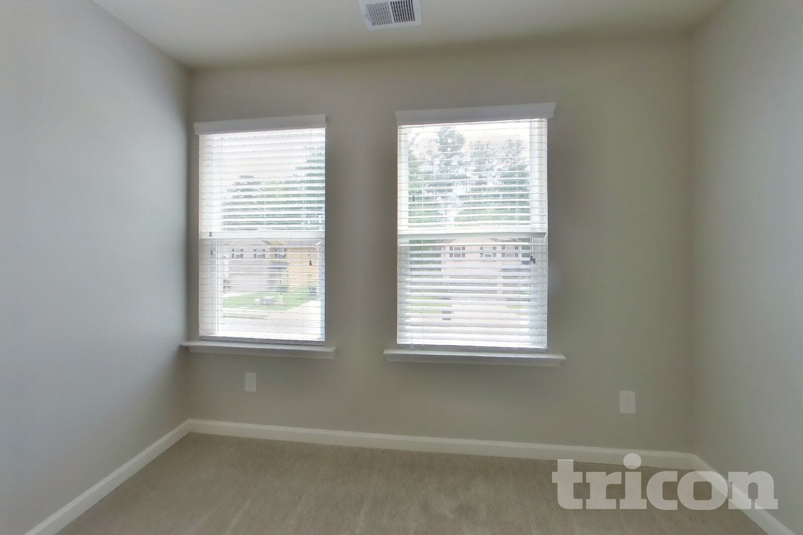 Building Photo - 2314 Shady Dr