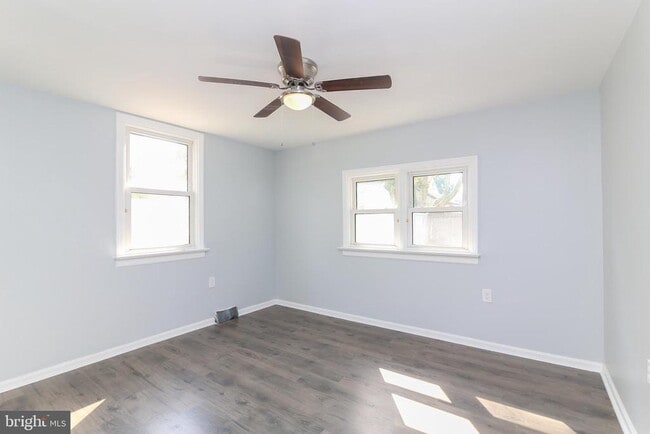 Building Photo - 516 Brooke Ave