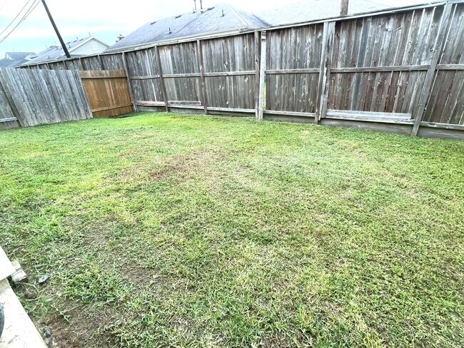 Building Photo - 1518 Summer City Dr