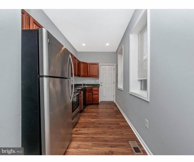 Building Photo - 420 N Collington Ave
