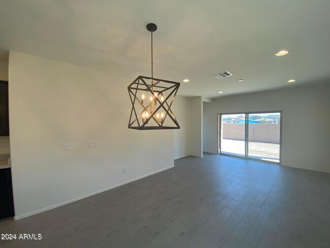 Building Photo - 10731 W Dickerson Dr