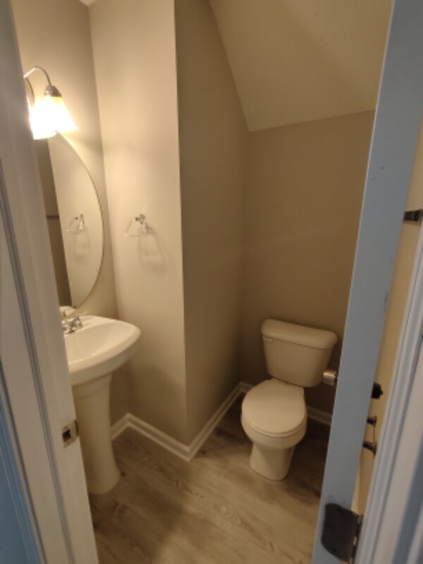 Building Photo - 289 Silver Ridge Dr