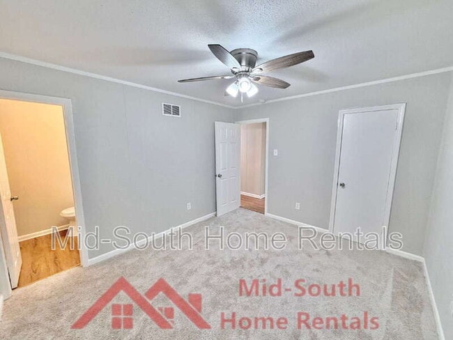 Building Photo - 1234 Whipporwill Cove