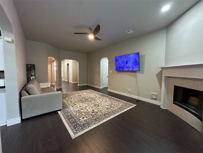 Building Photo - 21641 Forest Colony Dr