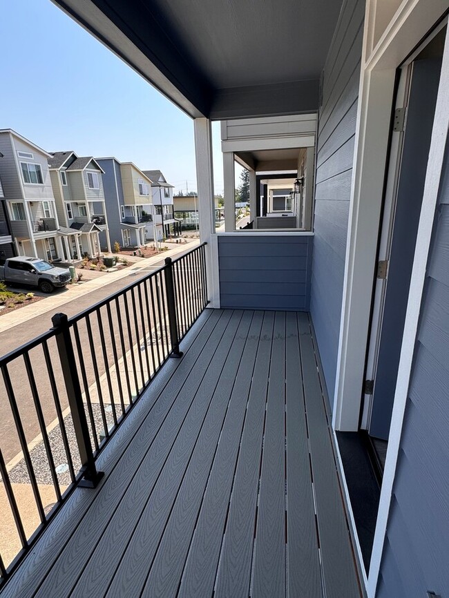 Building Photo - Gorgeous New Construction Home w/LVP Flooring, SS Appliances, W/D, Fireplace & MORE!