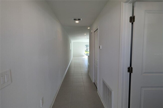 Building Photo - 2175 Chris Dr