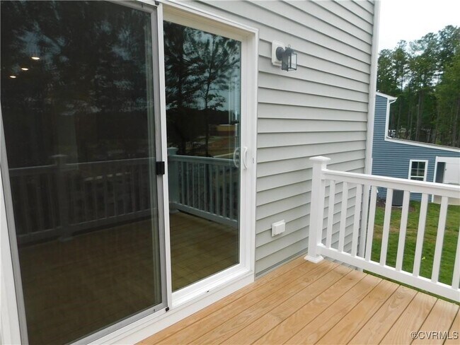 Building Photo - 7037 Leire Ln