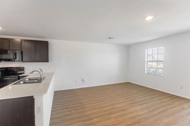 Building Photo - 1125 Largemouth Ln