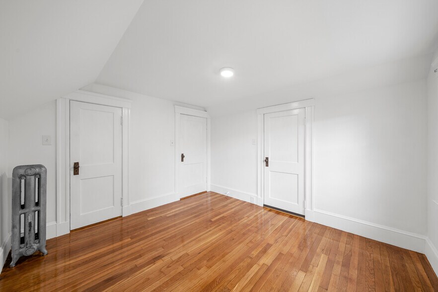 Building Photo - 180 Faneuil St