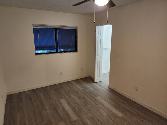 Building Photo - 3001 S Pines Dr