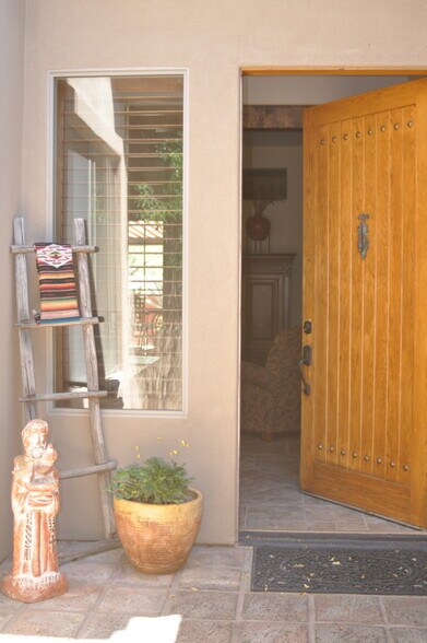Front Entry - 7387 E Quien Sabe Way