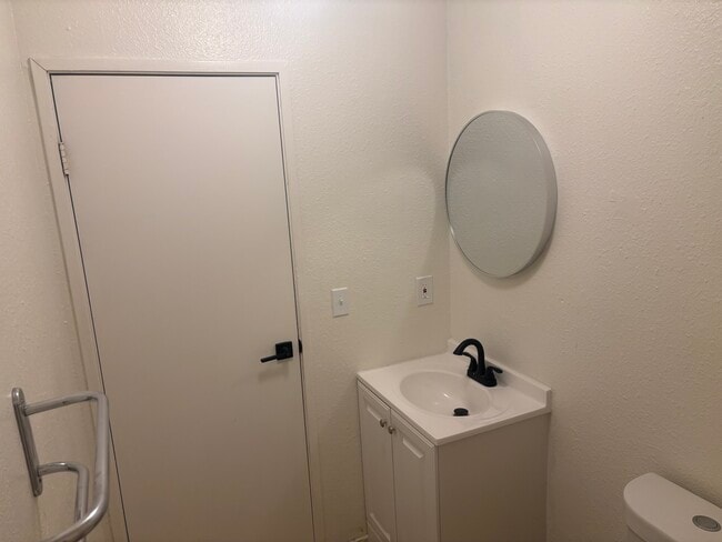 Building Photo - 1909 Gregory St