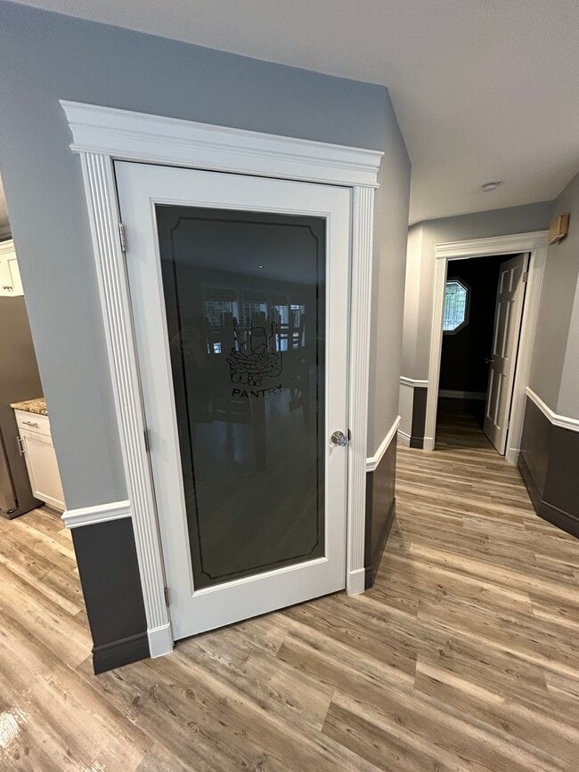 Building Photo - For Rent – Stunning 4-Bedroom NW Contempor...