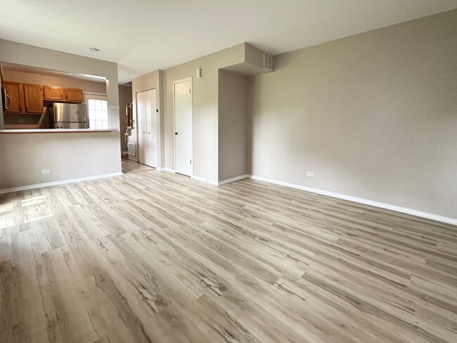 Building Photo - 2450 Devonshire Ct