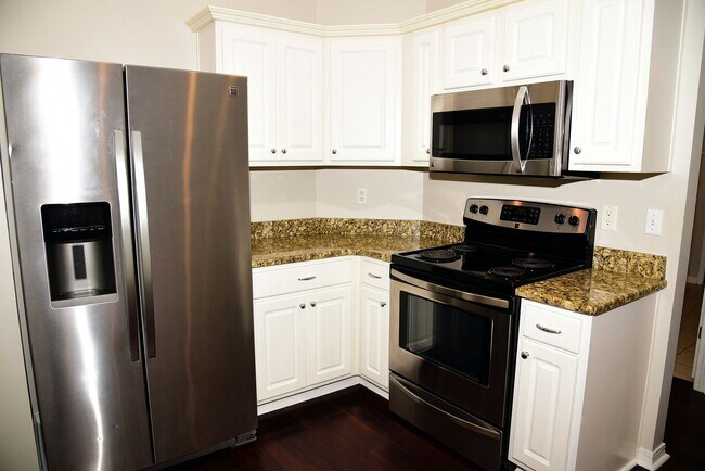 Building Photo - Updated Home in Bluewater Bay!