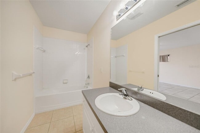 Building Photo - 2061 Willow Hammock Cir