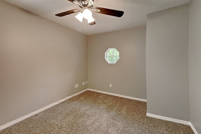 Building Photo - 20802 Meadow Belle Ct