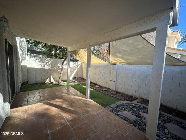 Building Photo - 16021 N 30th St