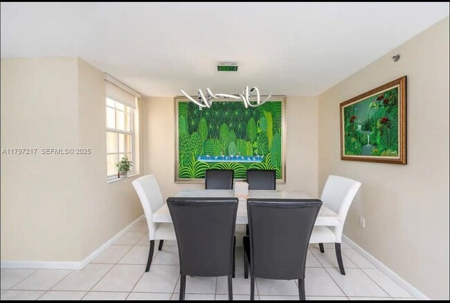 Building Photo - 19999 E Country Club Dr