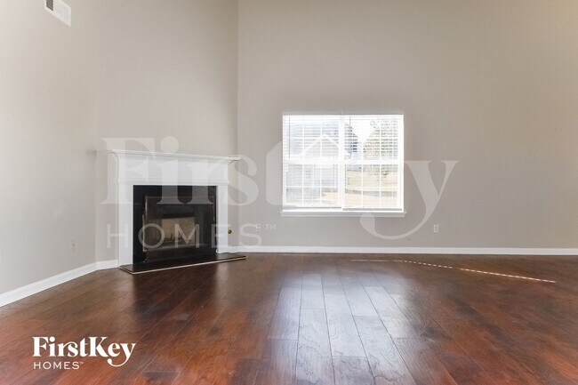 Building Photo - 165 Cinnamon Oak Cir