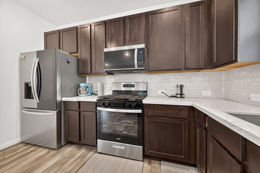 Building Photo - 27571 Bello Bend Ln