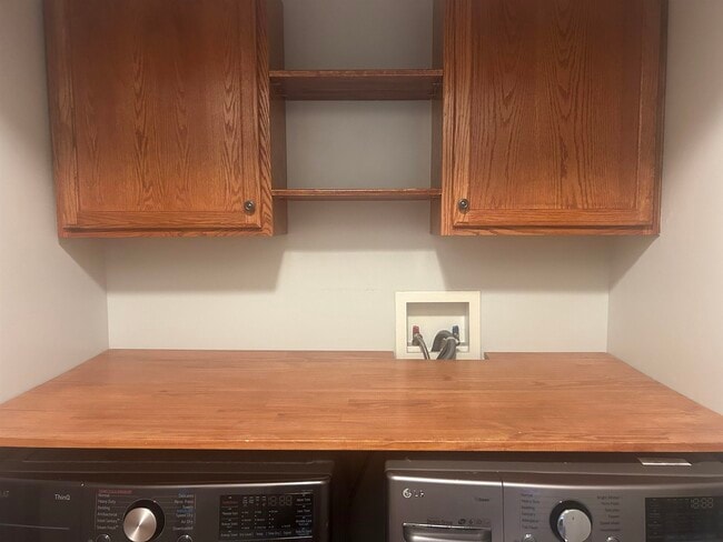 Building Photo - 125 Joyce Dr