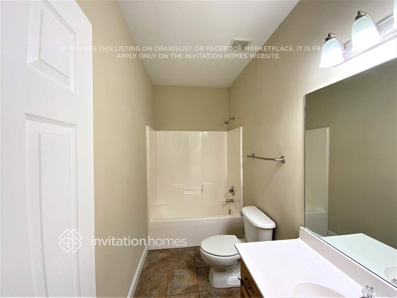 Building Photo - 86 S Salem Dr
