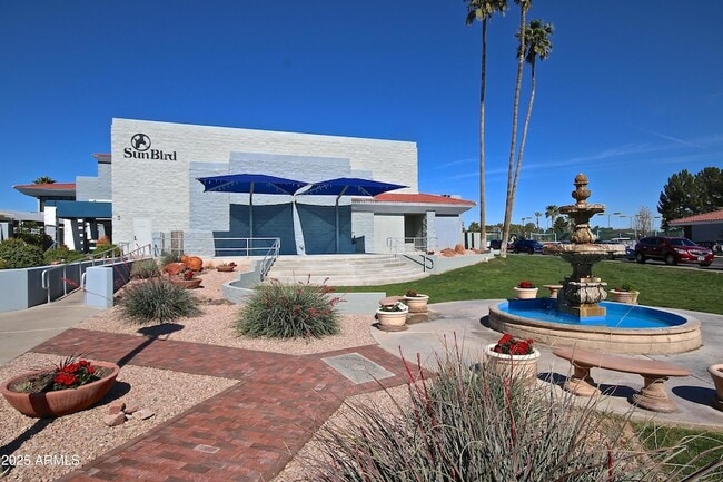 Building Photo - 1831 E Lindrick Dr