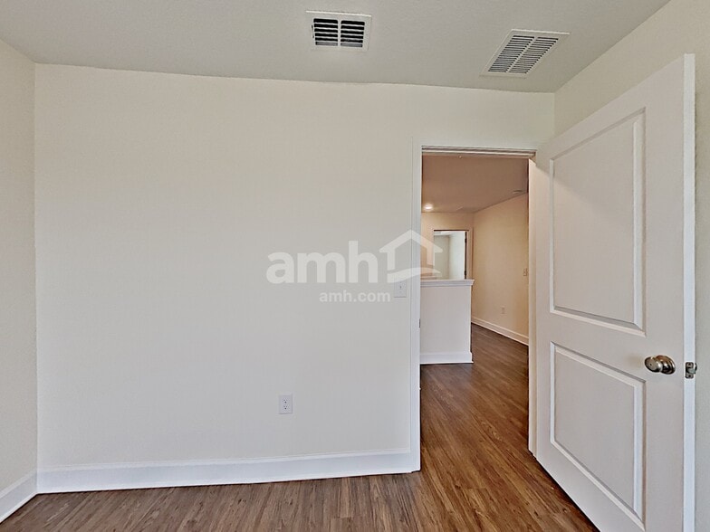 Building Photo - 4659 Reisswood Loop