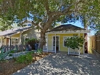 Building Photo - 418 E Sola St