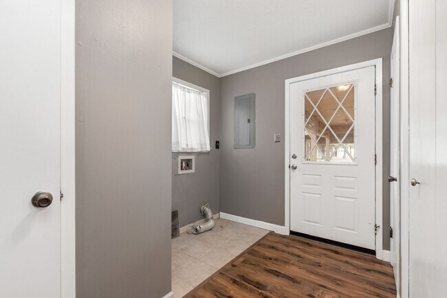 Building Photo - Extensively renovated 4bed,2bath farmhouse on 17 acres!!