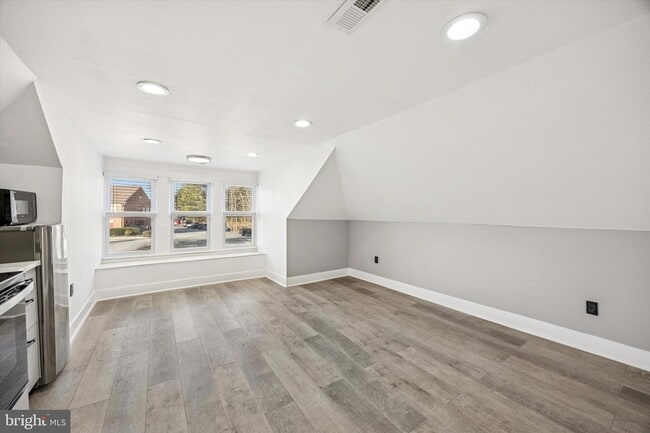 Building Photo - 844 West Chester Pike