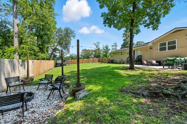 Building Photo - 706 Estates Cove Rd