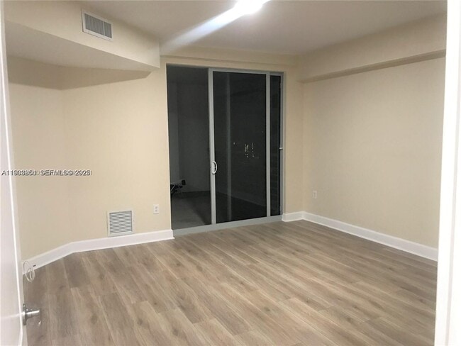 Building Photo - 1830 Radius Dr