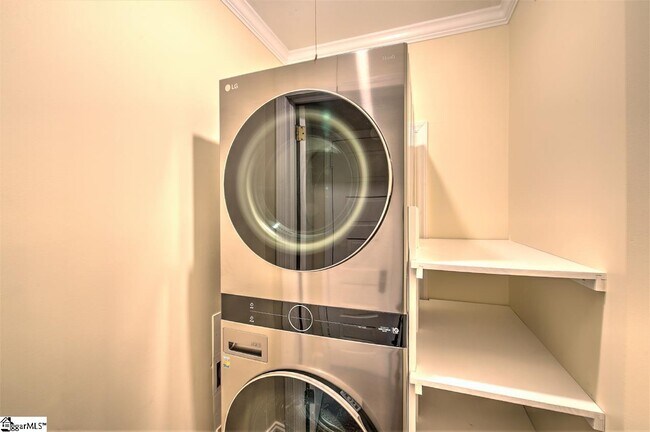 Building Photo - 10 Buist Ave