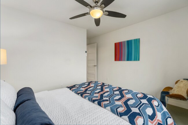 Building Photo - Modern 3 Bed Townhouse in Seattle | 2 Bath $3,800!!