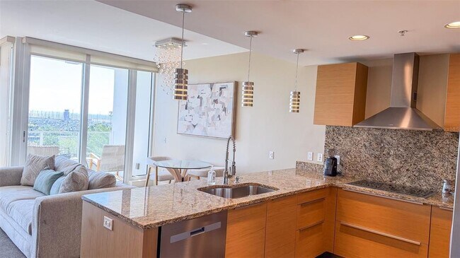 Building Photo - 175 1st St S