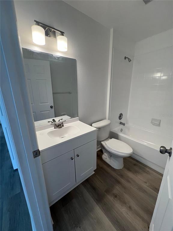 Building Photo - 470 Windrush Dr