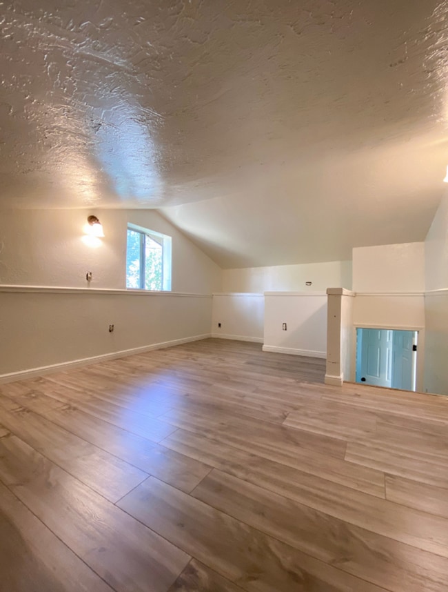 Building Photo - House in Duschesne for rent