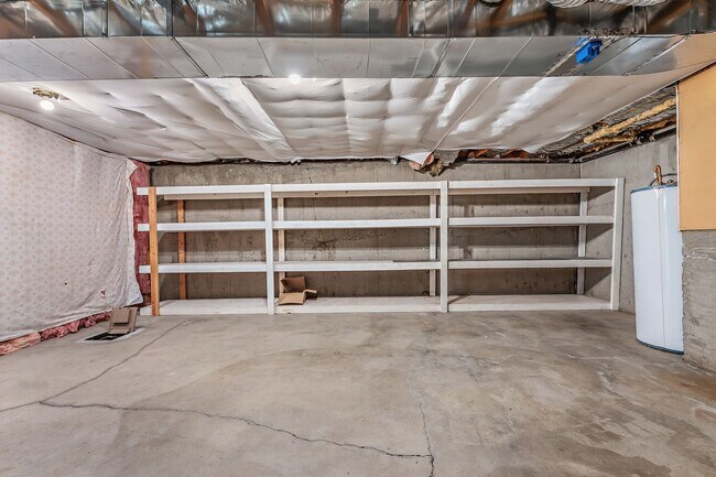 Building Photo - 4-Bedroom Luxury Home for Rent by Portland...