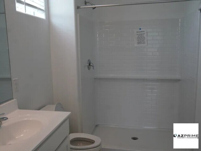 Building Photo - Nice Homes