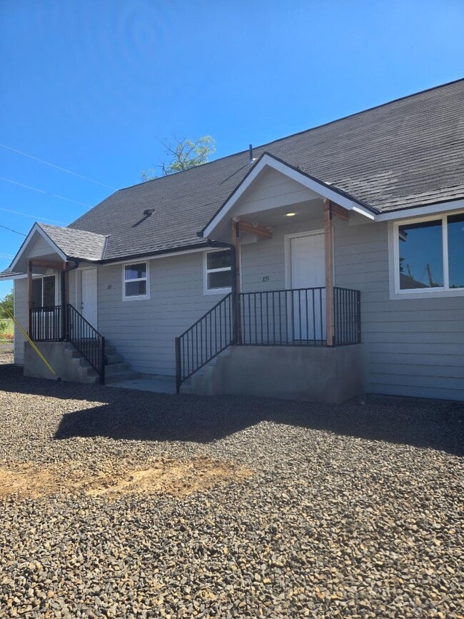 Building Photo - 107 Bush St