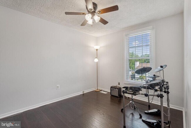 Building Photo - 7310 Torran Rocks Way