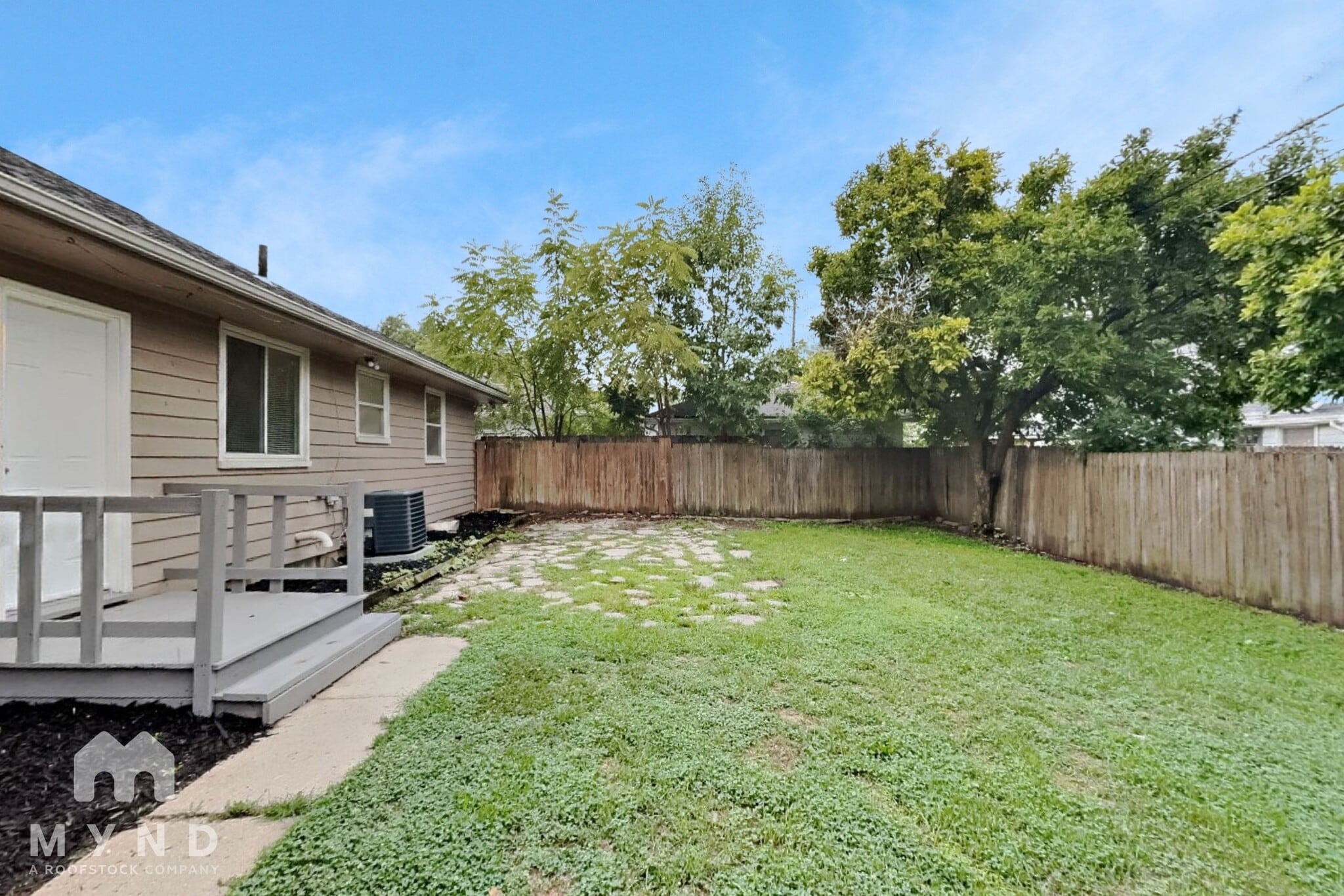 Building Photo - 2650 Bernadette Rd